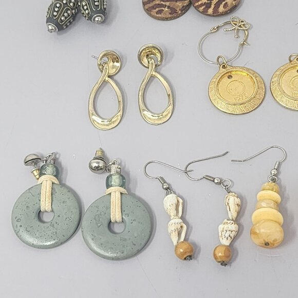 Vintage & Modern Earring Set‎ - Leopard Gold Red Green and More - Picture 5 of 8